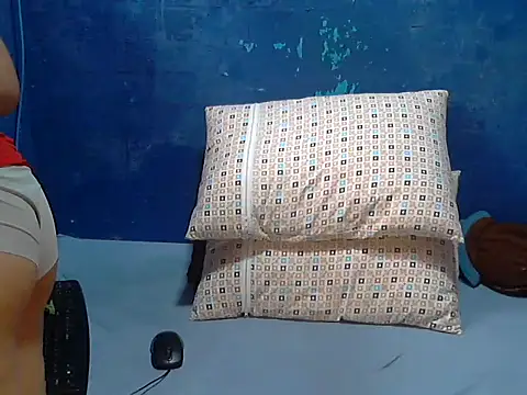 Snapshot of hotchilimom chatting on 03-24-26, 02:27 hotchilimom online show from 03-24-26, 02:27