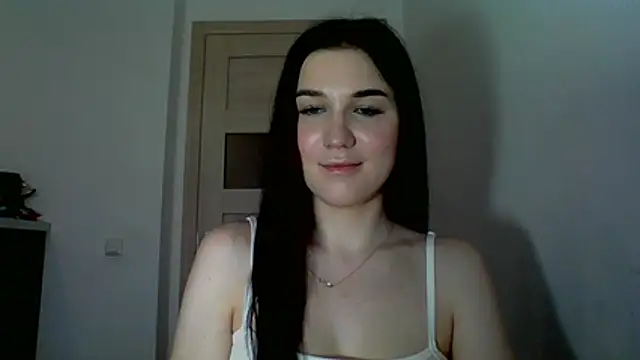 Snapshot of Katiee_Foxi chatting on 05-20-26, 04:46 Katiee Foxi online show from 05-20-26, 04:46