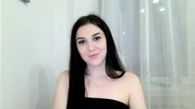 Snapshot of Katiee_Foxi chatting on 06-18-26, 09:30 Katiee Foxi online show from 06-18-26, 09:30