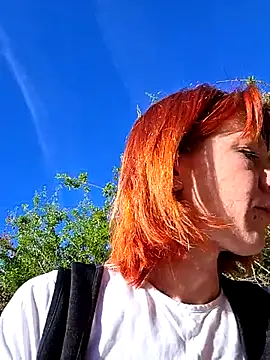 Snapshot of PoppyBoop chatting on 05-23-26, 06:18 PoppyBoop online show from 05-23-26, 06:18