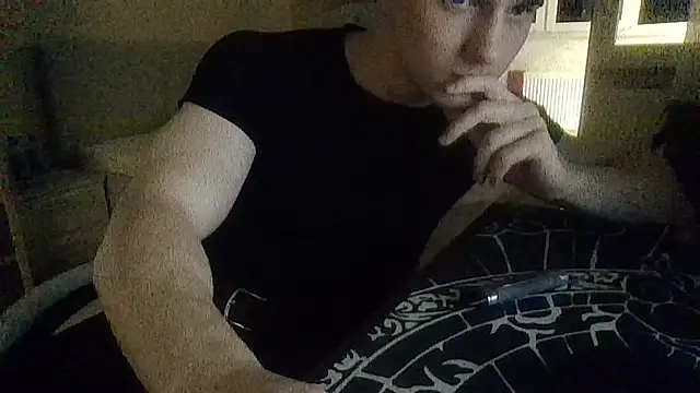 Snapshot of ArtemDL chatting on 05-19-26, 06:03 ArtemDL online show from 05-19-26, 06:03