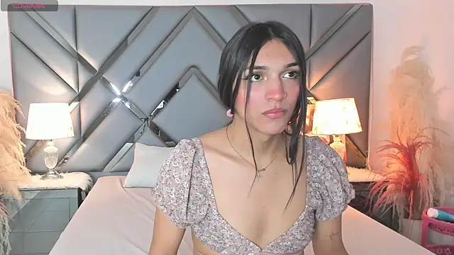 Snapshot of MadisonHerrera chatting on 06-19-26, 05:06 MadisonHerrera online show from 06-19-26, 05:06