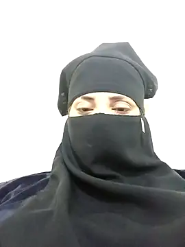 Snapshot of hiba44 chatting on 05-11-26, 07:47 hiba44 online show from 05-11-26, 07:47