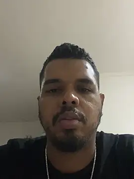 Snapshot of Falcaohot chatting on 05-05-26, 11:13 Falcaohot online show from 05-05-26, 11:13