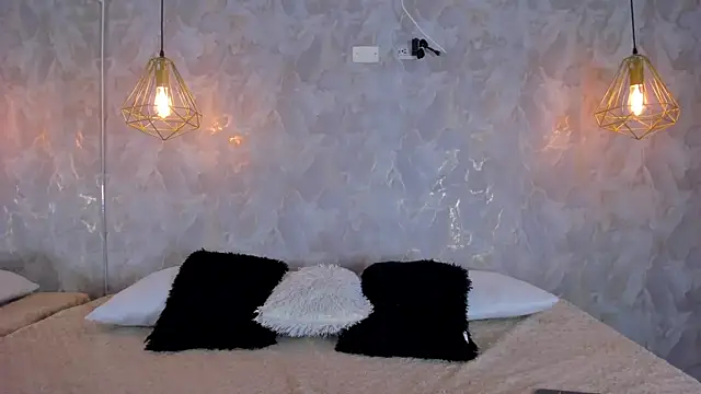 Snapshot of thalira_angels chatting on 07-01-26, 02:07 thalira angels online show from 07-01-26, 02:07