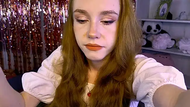 Snapshot of MilaSiren chatting on 06-05-26, 05:14 MilaSiren online show from 06-05-26, 05:14