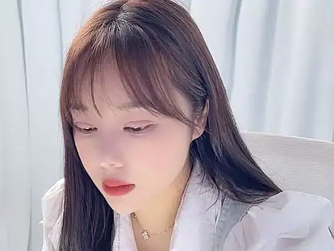 Qingqing19 online show from 05-18-26, 01:56