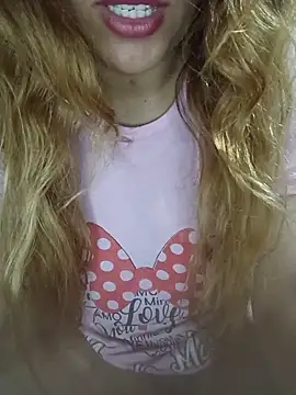 Snapshot of ikram_4 chatting on 06-14-26, 04:03 ikram 4 online show from 06-14-26, 04:03