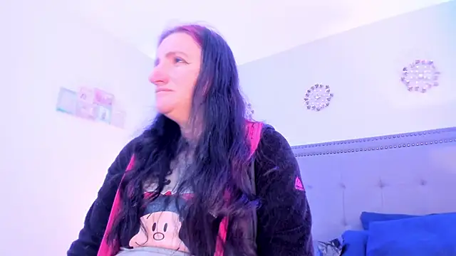 CloeMature online show from 07-28-26, 03:57
