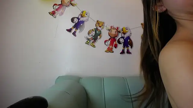 Snapshot of Sara_Harris7 chatting on 07-16-26, 12:00 Sara Harris7 online show from 07-16-26, 12:00