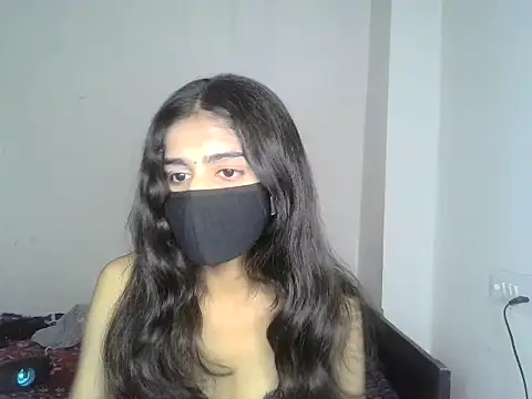 Snapshot of SASSY__BABY_ chatting on 06-18-26, 05:19 SASSY BABY online show from 06-18-26, 05:19