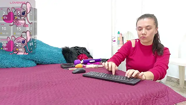 Katia Rose23 online show from 06-05-26, 07:30