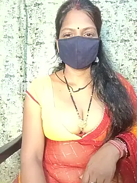Snapshot of Juli_80 chatting on 06-19-26, 03:05 Juli 80 online show from 06-19-26, 03:05