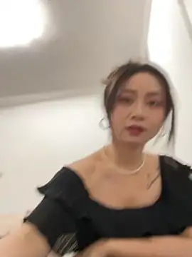 Snapshot of huihui_520 chatting on 05-28-26, 07:49 huihui 520 online show from 05-28-26, 07:49