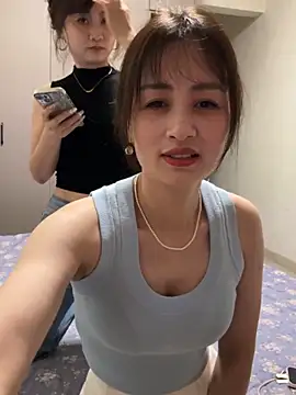 Snapshot of huihui_520 chatting on 06-20-26, 02:20 huihui 520 online show from 06-20-26, 02:20