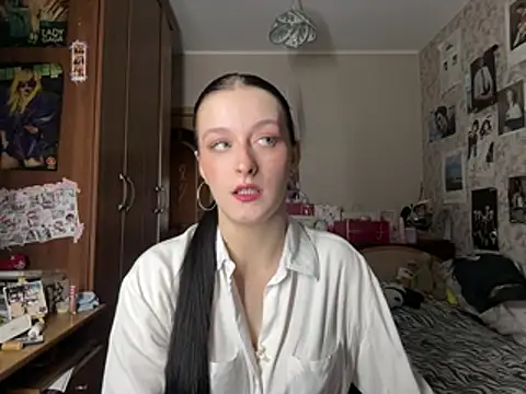 Angelina Floran online show from 05-12-26, 04:37