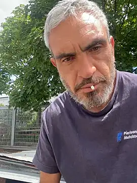 mauro22cm4 online show from 05-07-26, 11:37
