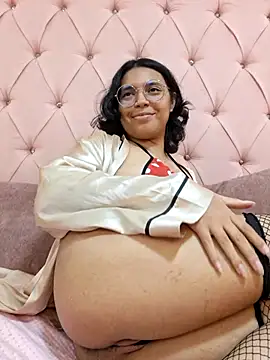 Snapshot of Emmaa_Lexx chatting on 06-19-26, 02:05 Emmaa Lexx online show from 06-19-26, 02:05