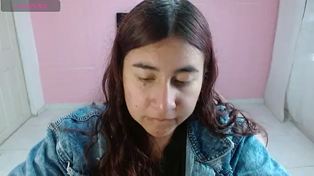 Snapshot of celeste16092020 chatting on 08-08-26, 02:30 celeste16092020 online show from 08-08-26, 02:30