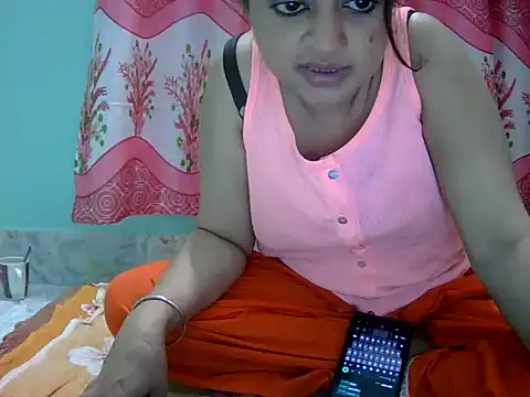Snapshot of angelqueen19 chatting on 05-11-26, 07:55 angelqueen19 online show from 05-11-26, 07:55