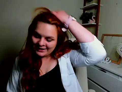 Snapshot of GingerKitten1 chatting on 06-05-26, 12:55 GingerKitten1 online show from 06-05-26, 12:55