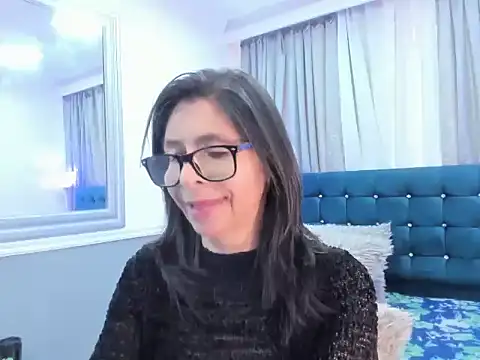 Snapshot of lena_gray chatting on 07-03-26, 03:29 lena gray online show from 07-03-26, 03:29