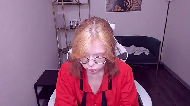 Snapshot of FoxxyyPolly chatting on 05-16-26, 05:59 FoxxyyPolly online show from 05-16-26, 05:59
