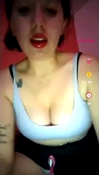 Snapshot of Annie_loveer chatting on 07-06-26, 03:58 Annie loveer online show from 07-06-26, 03:58