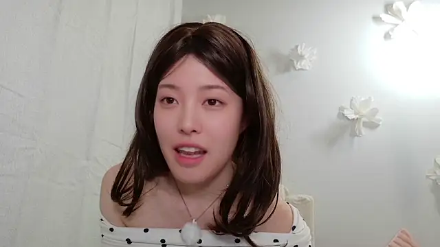 Snapshot of sakura-ch- chatting on 07-01-26, 01:45 sakura-ch- online show from 07-01-26, 01:45