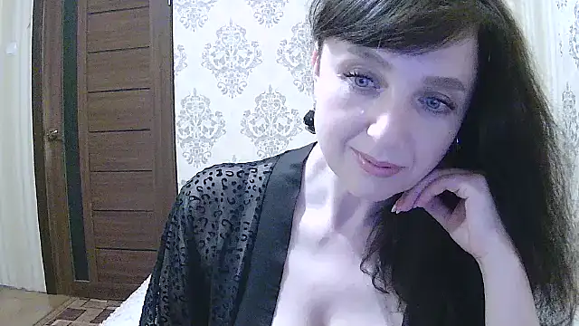 NicoleXRose online show from 05-17-26, 11:45
