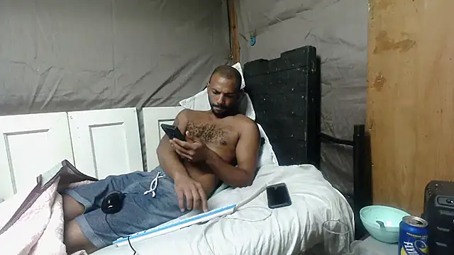 Snapshot of Camodick chatting on 05-09-26, 04:34 Camodick online show from 05-09-26, 04:34