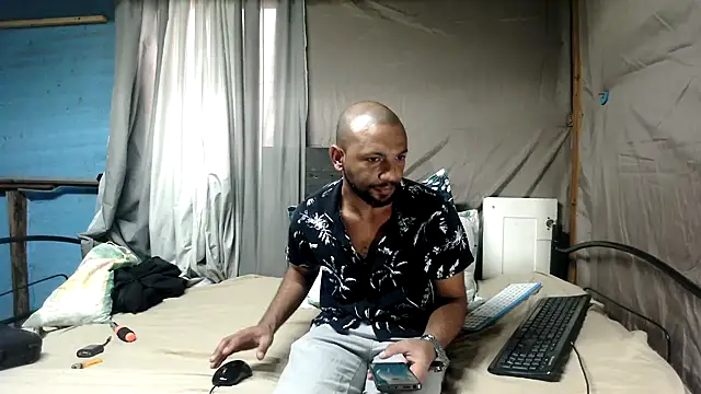 Snapshot of Camodick chatting on 06-26-26, 01:04 Camodick online show from 06-26-26, 01:04