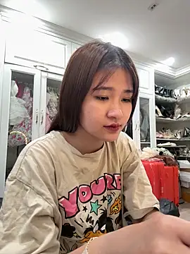 lynh baby online show from 05-16-26, 11:53