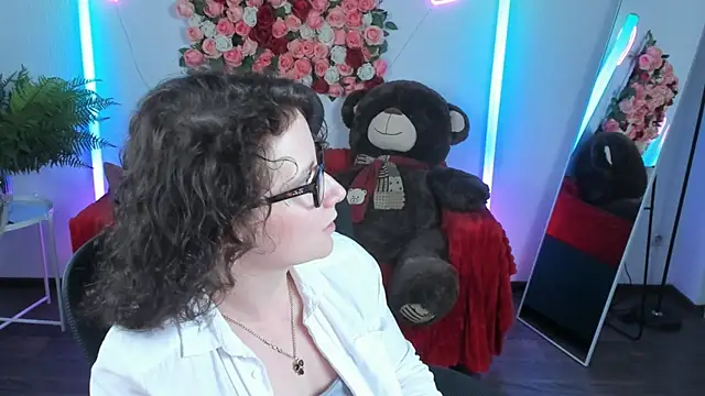 Snapshot of AureliaGleam chatting on 05-09-26, 09:36 AureliaGleam online show from 05-09-26, 09:36