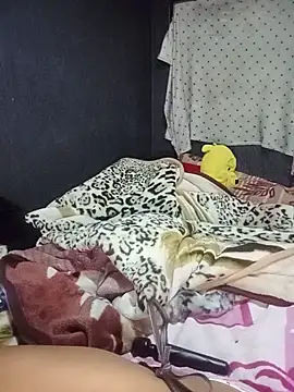 Snapshot of ChubbyMidgetxxx19 chatting on 06-18-26, 03:27 ChubbyMidgetxxx19 online show from 06-18-26, 03:27