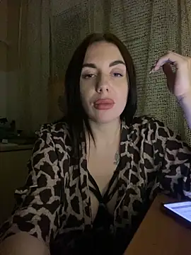 Snapshot of IsabellaJoutes chatting on 05-30-26, 10:07 IsabellaJoutes online show from 05-30-26, 10:07