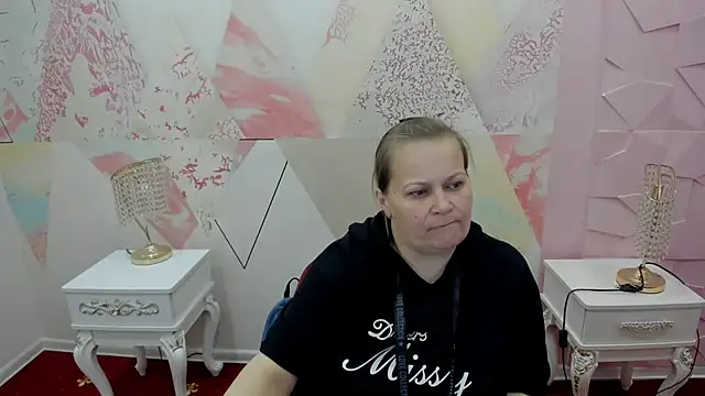 Liliaozzy online show from 05-12-26, 01:41