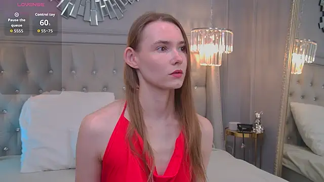Snapshot of LillianYoung chatting on 05-20-26, 09:37 LillianYoung online show from 05-20-26, 09:37