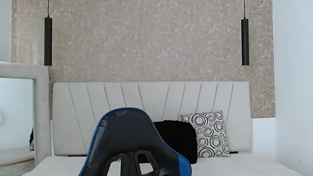 Snapshot of AliceSmity__ chatting on 08-09-26, 11:48 AliceSmity online show from 08-09-26, 11:48