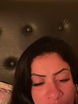 Snapshot of belababyy chatting on 05-16-26, 06:43 belababyy online show from 05-16-26, 06:43