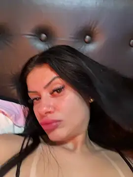 Snapshot of belababyy chatting on 06-09-26, 11:11 belababyy online show from 06-09-26, 11:11