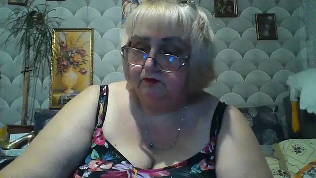 MarinaFarina53 online show from 06-25-26, 05:17