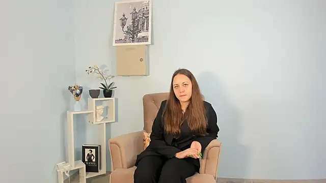 Snapshot of KarineDenick chatting on 05-12-26, 06:32 KarineDenick online show from 05-12-26, 06:32