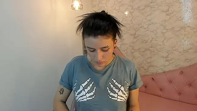 TynaSanders online show from 05-19-26, 06:14