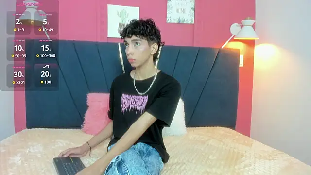 Snapshot of ero_boy40 chatting on 07-17-26, 04:08 ero boy40 online show from 07-17-26, 04:08