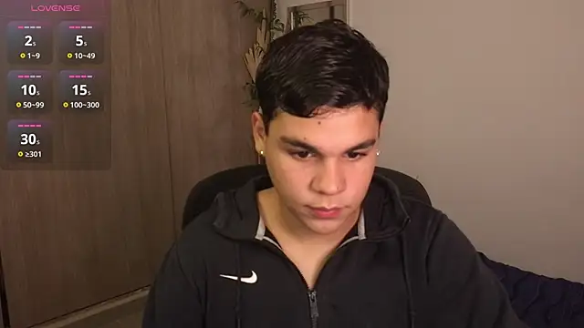 Snapshot of eithan_jonnes_ chatting on 06-17-26, 12:50 eithan jonnes online show from 06-17-26, 12:50