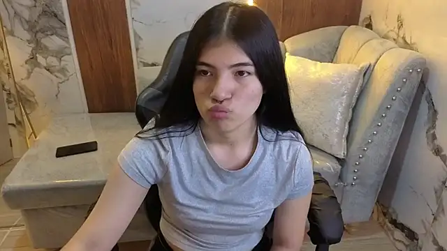 Snapshot of alesia_v_v chatting on 07-02-26, 02:55 alesia v v online show from 07-02-26, 02:55
