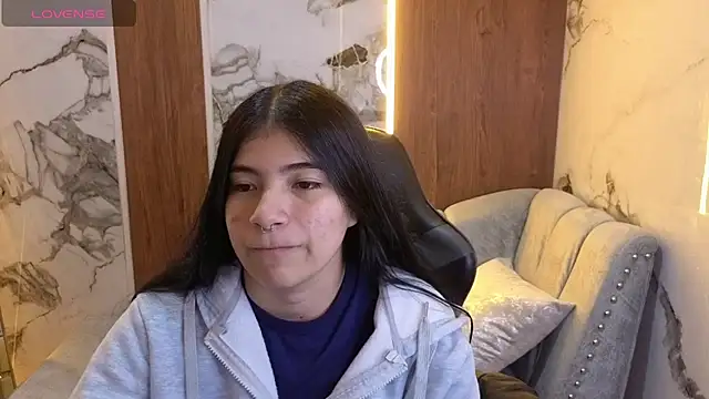Snapshot of alesia_v_v chatting on 07-11-26, 03:09 alesia v v online show from 07-11-26, 03:09
