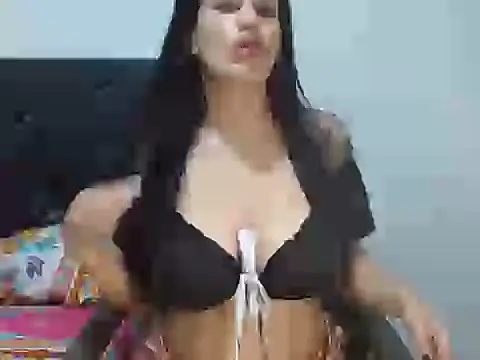 KarolRodr online show from 05-15-26, 05:58