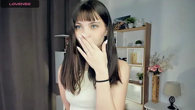 Snapshot of LupitaSolt chatting on 05-28-26, 08:11 LupitaSolt online show from 05-28-26, 08:11